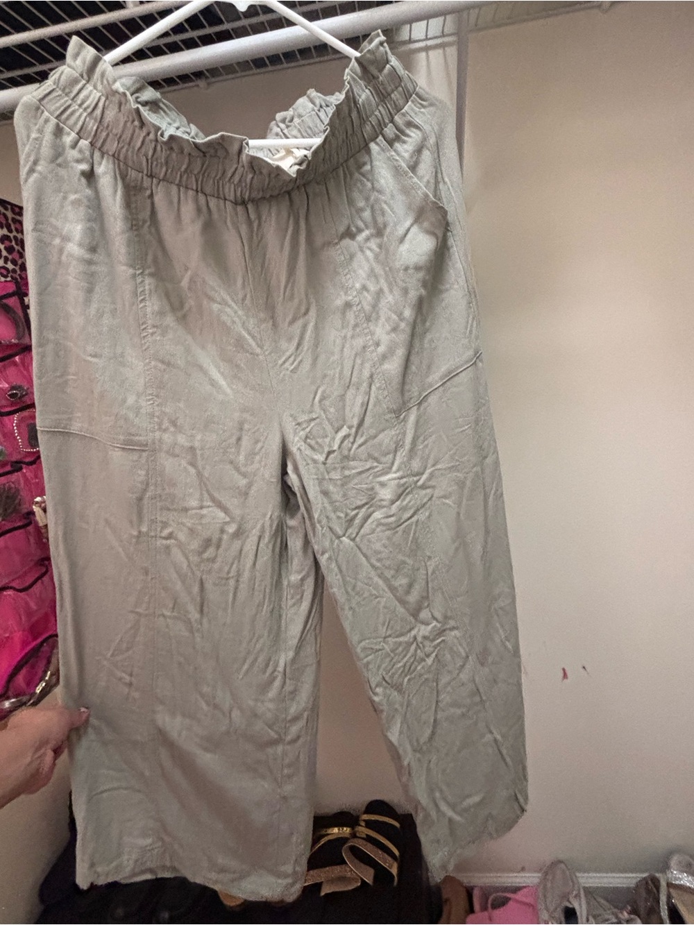Women's Wide-Leg Cropped Pants in Sage